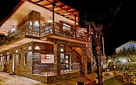 Petroula Suites Pozar